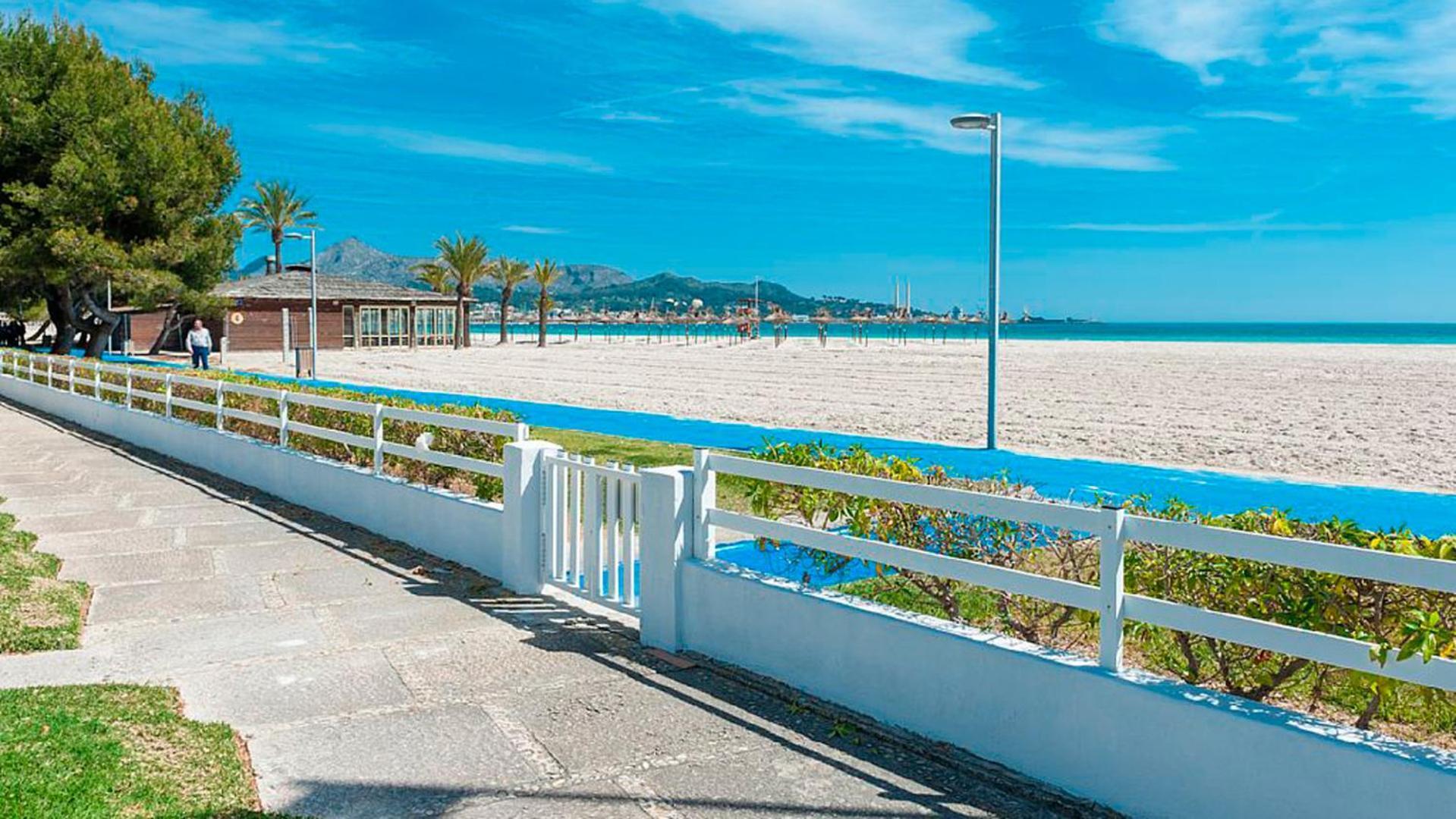 Oiza Garden At With Wifi And Aacc, Bahiablanca Apartment Alcudia (Mallorca)